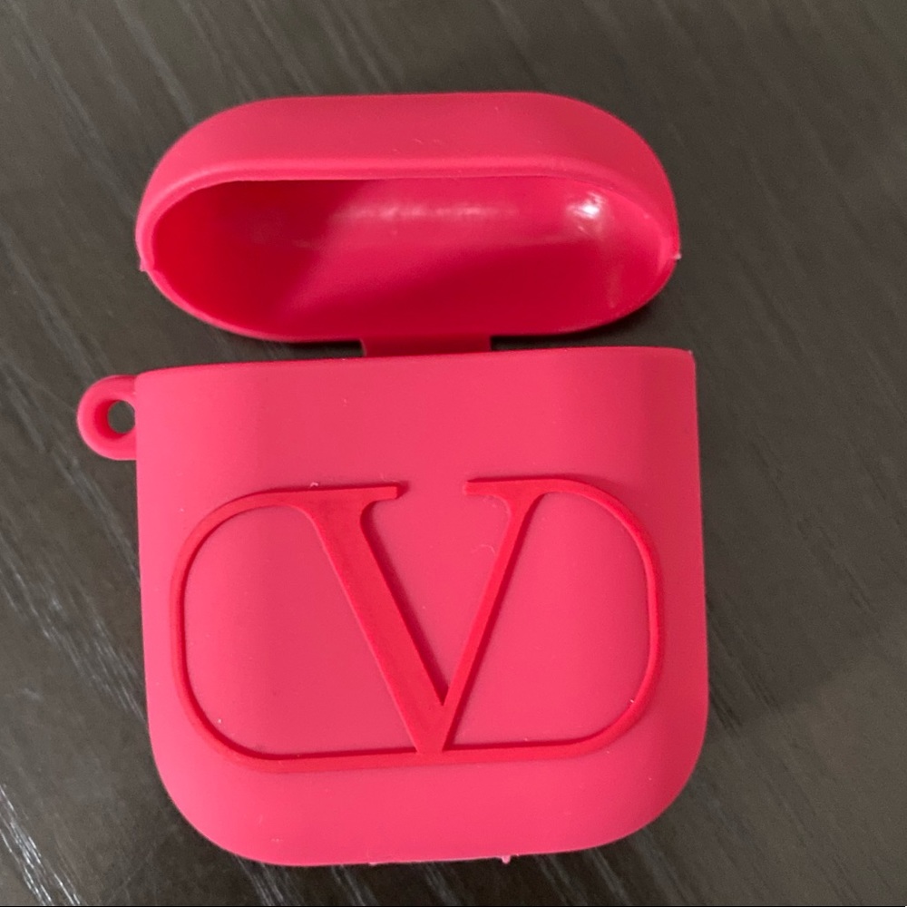 Valentino airpod protective case